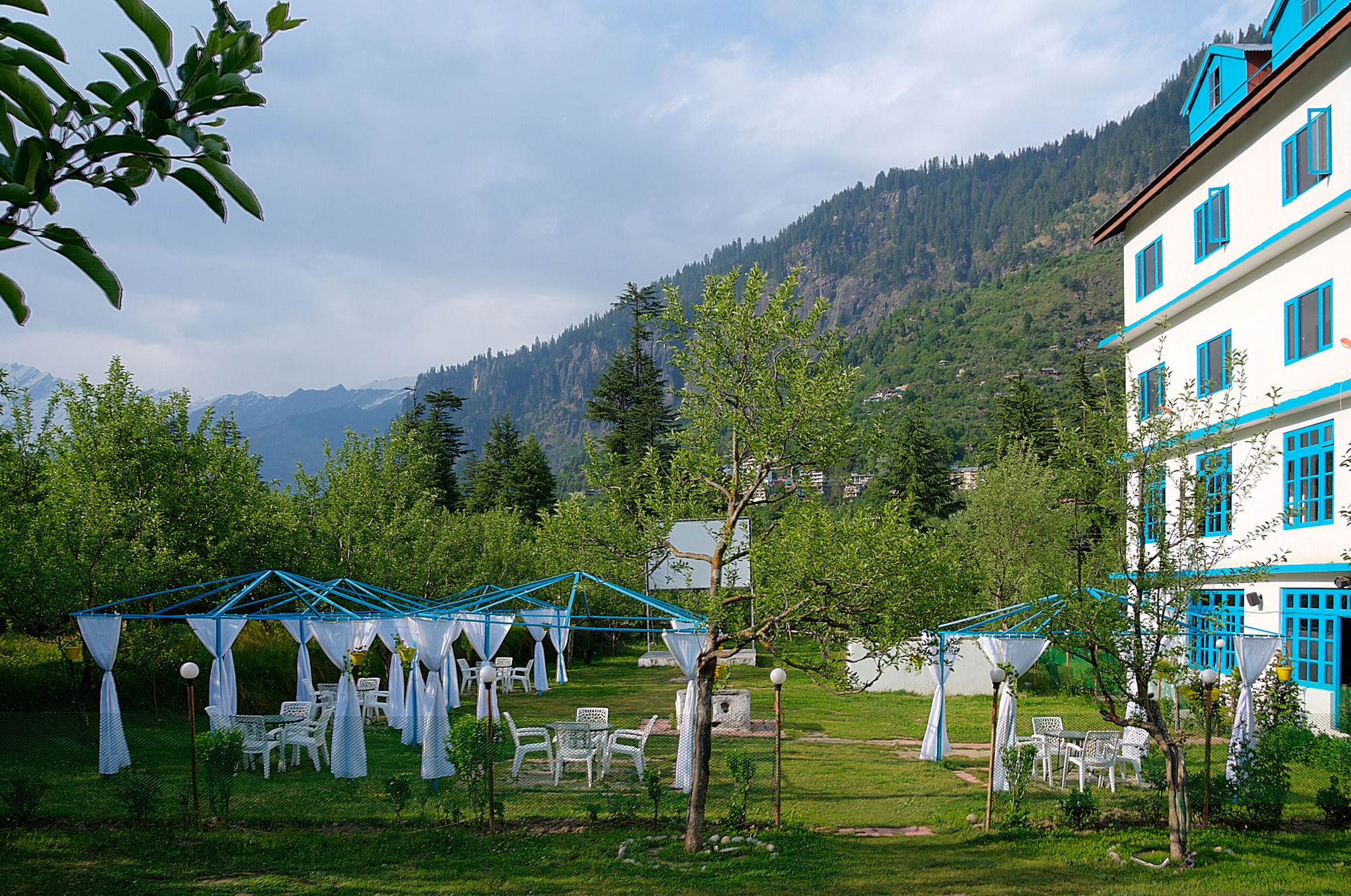 فندق Treebo Trend Celebriti Manali Vashist المظهر الخارجي الصورة